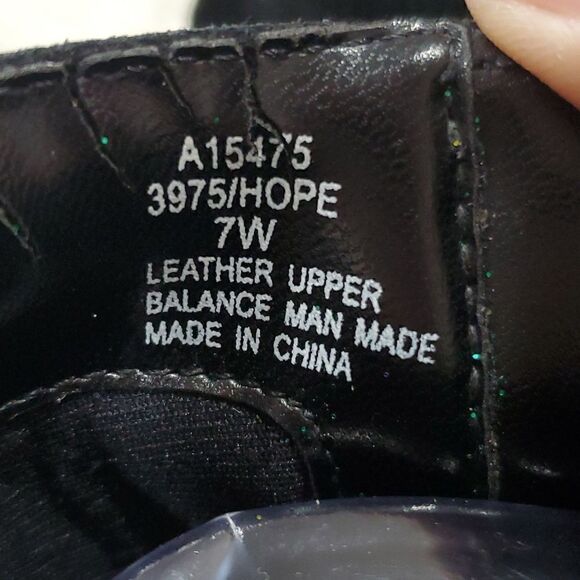 MGD Hope Black, leather and corduroy ankle boots with a stacked heel size 7W - Picture 2 of 5